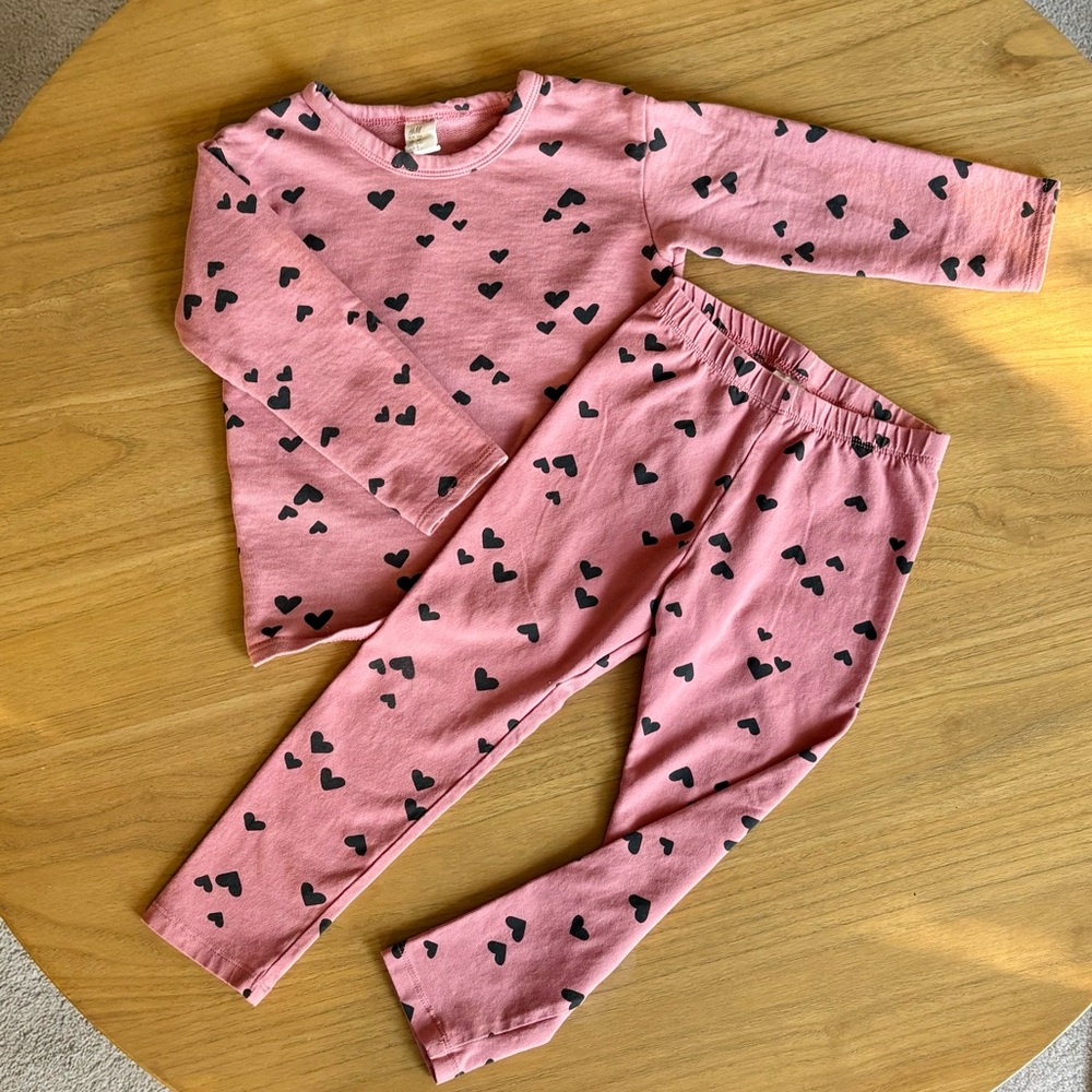 H&M Heart Pattern 2-Piece Set - Picture 2 of 6